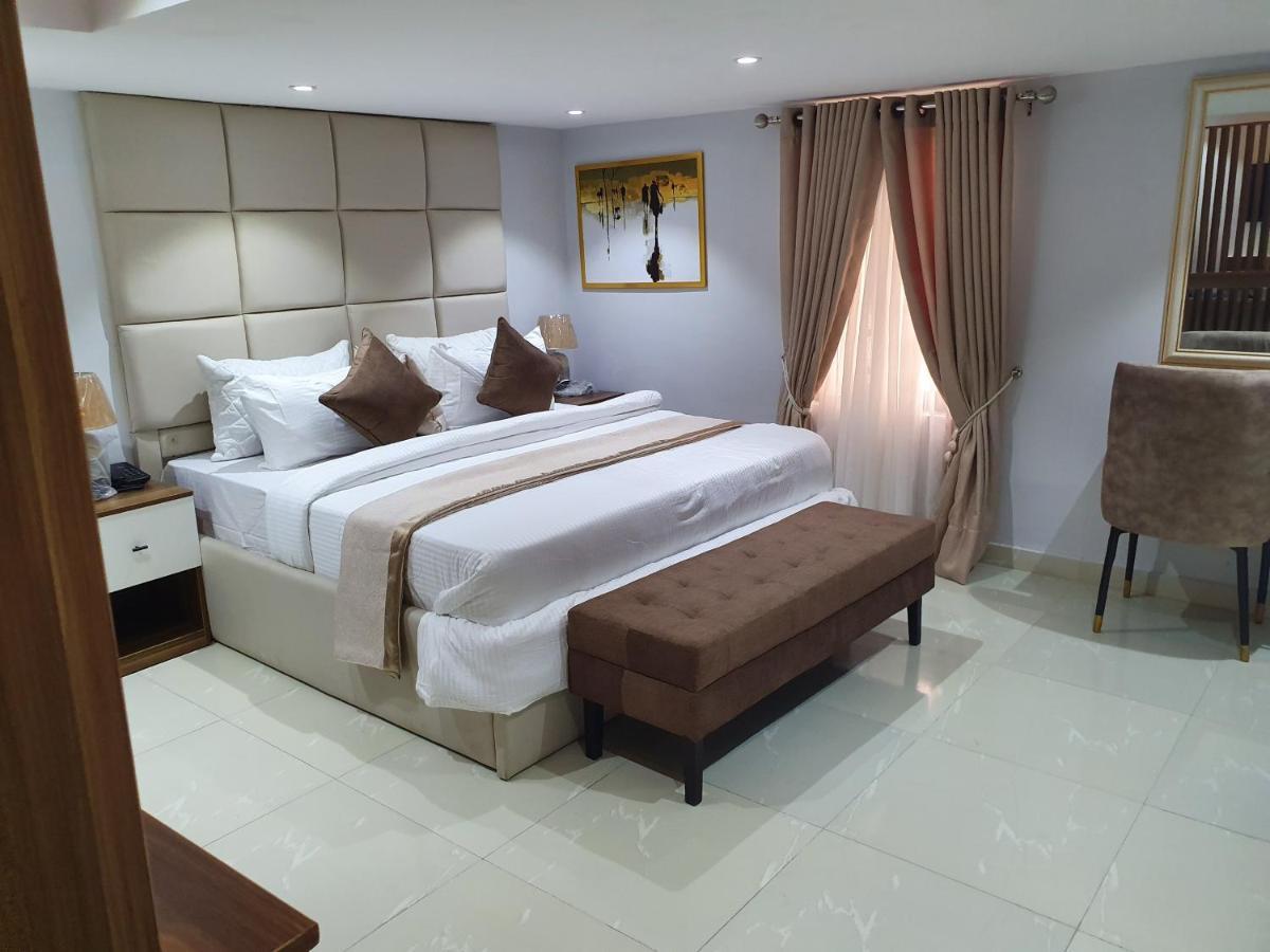 Choice Luxe Lagos Ikeja Extérieur photo