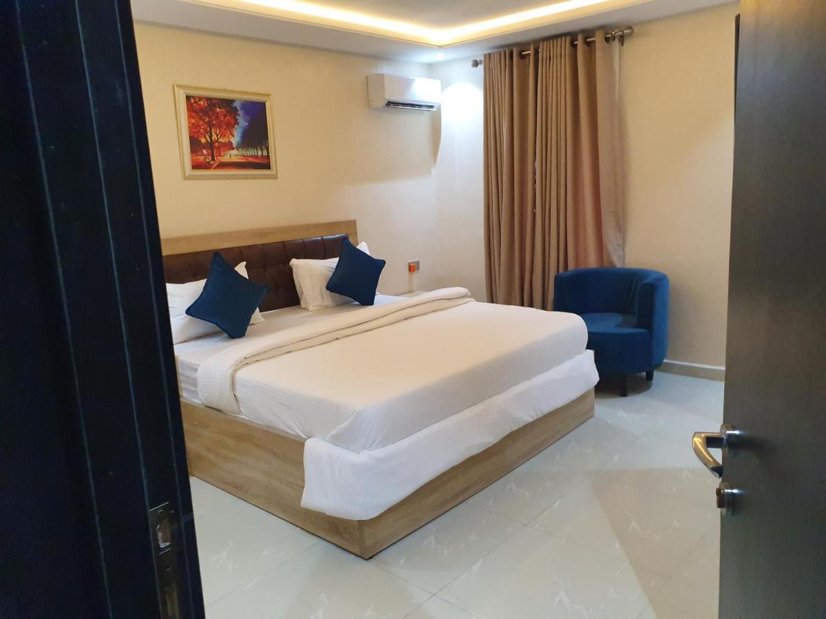 Choice Luxe Lagos Ikeja Extérieur photo