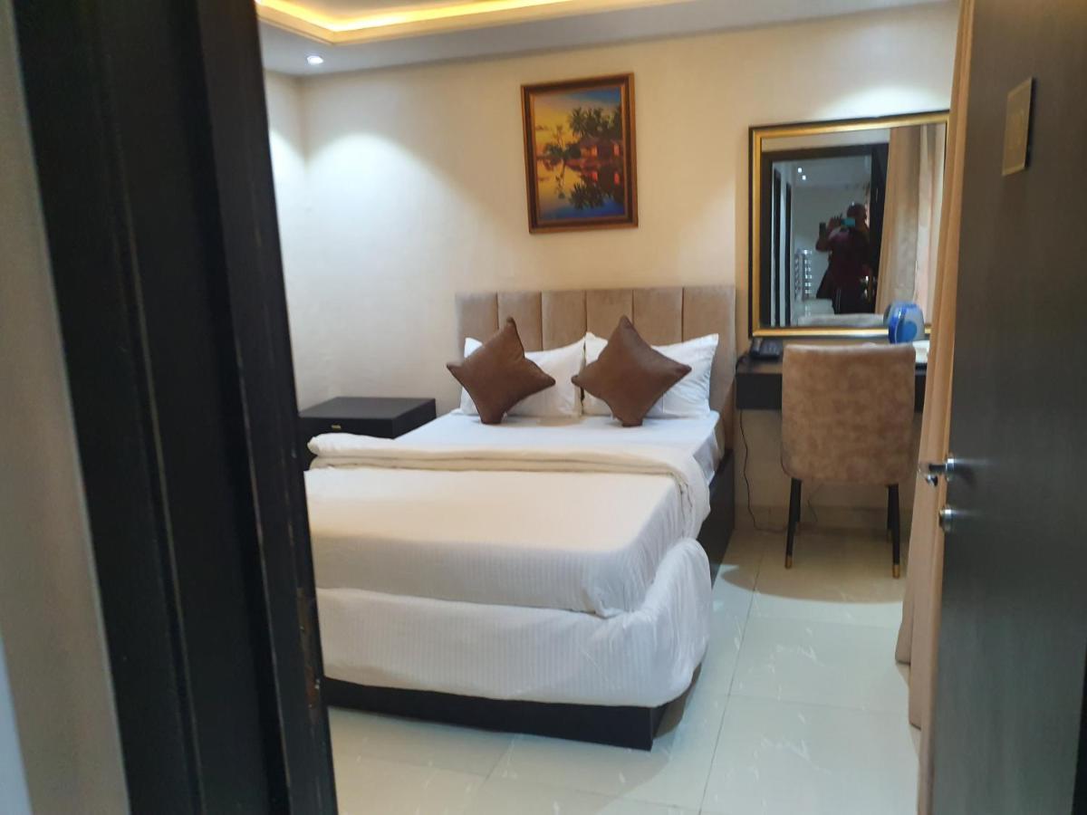 Choice Luxe Lagos Ikeja Extérieur photo