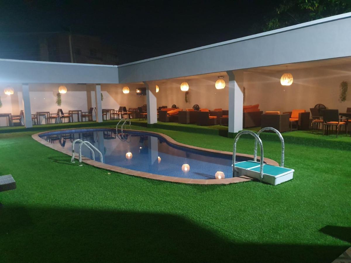Choice Luxe Lagos Ikeja Extérieur photo